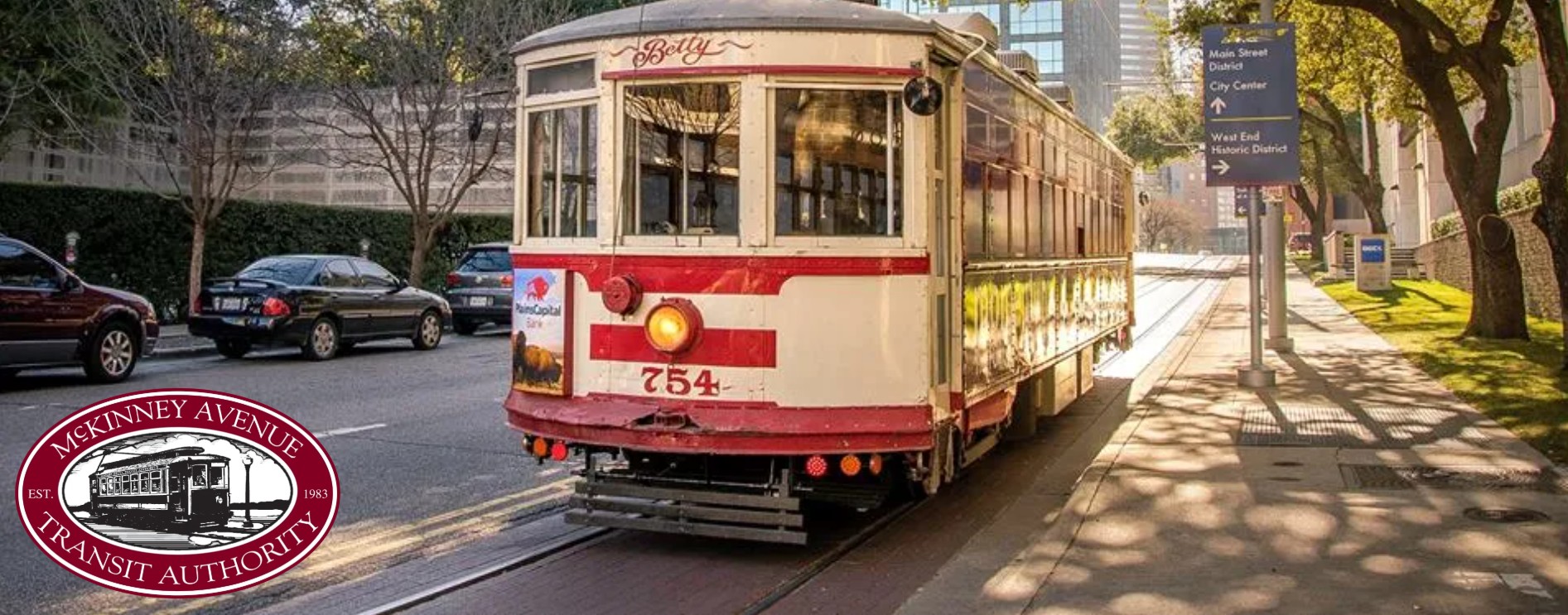 McKinney Avenue Trolley car 754 in Uptown Dallas — free vintage streetcar service